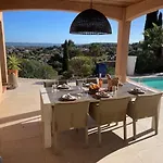Willa Villa Cameron Piscine Climatisation Vue Mer Pour 8