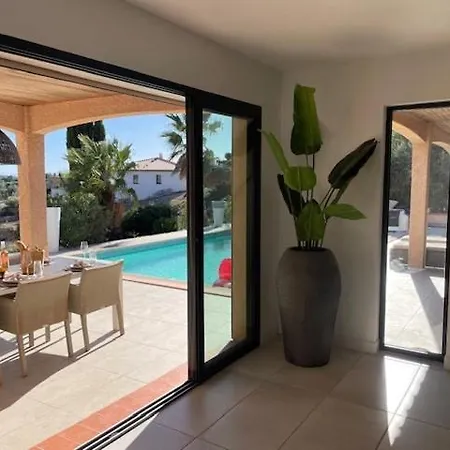 Villa Cameron Piscine Climatisation Vue Pour 8 *
