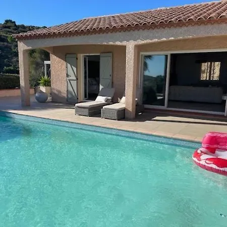 Cameron Piscine Climatisation Vue Pour 8 Villa