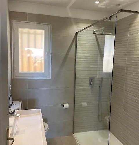 Villa Piscine Climatisation Vue Pour 8